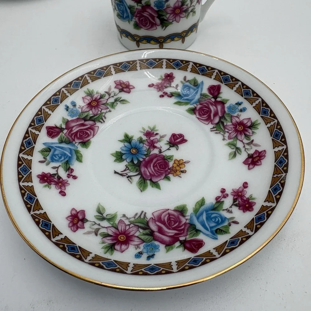 Vtg Porcelain Floral Demitasse Cup & Saucer‎ Espresso Roses 2 Sets Made In China